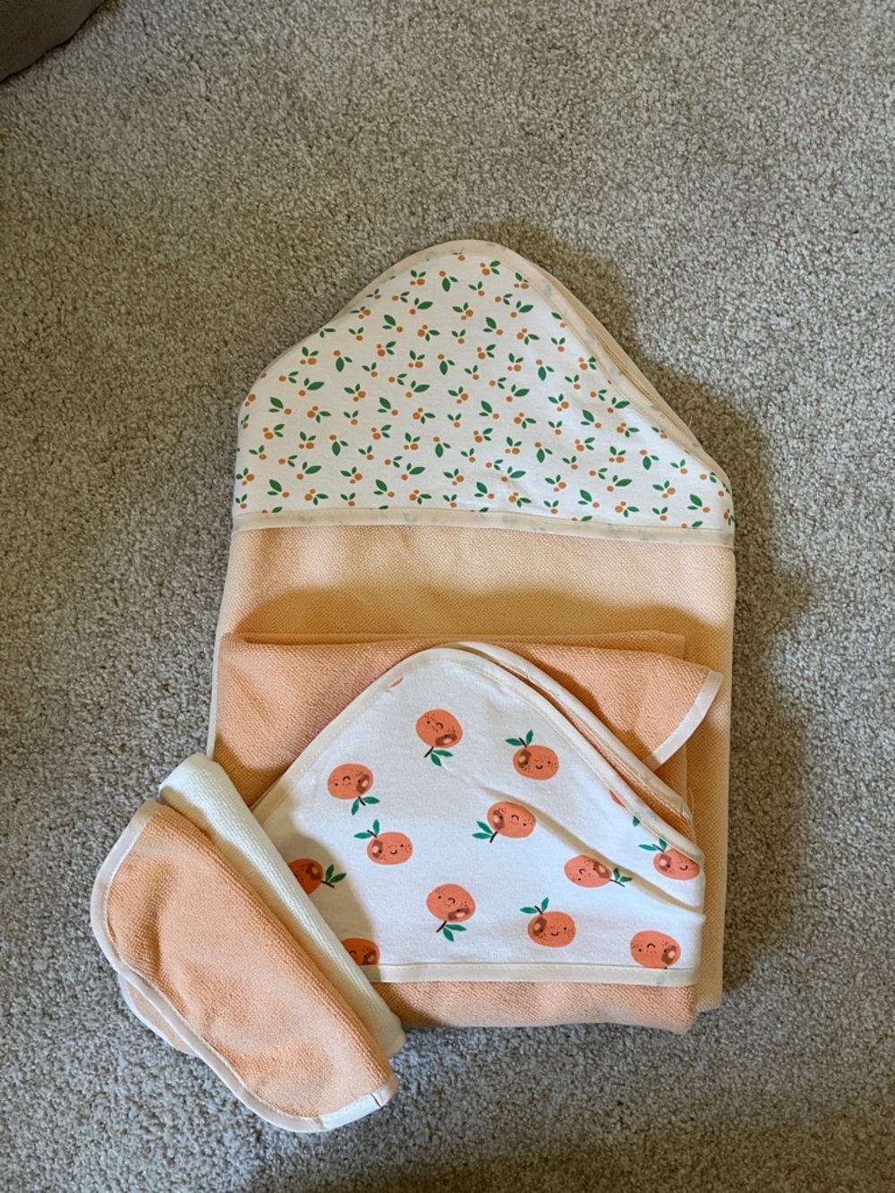Baby Bath Set - 2 Hooded Towels & Washcloths for Baby